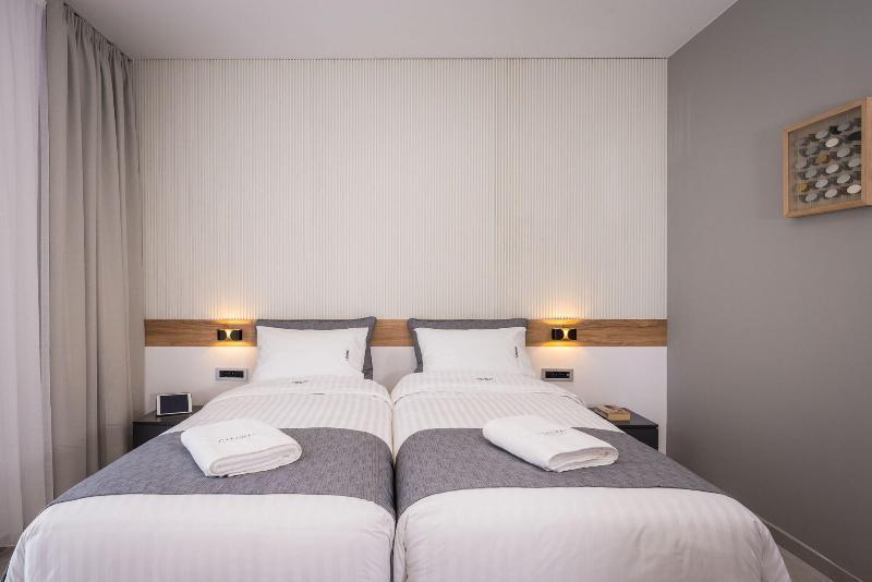 Central City Hotel Hriszí Aktí Haniá Kültér fotó